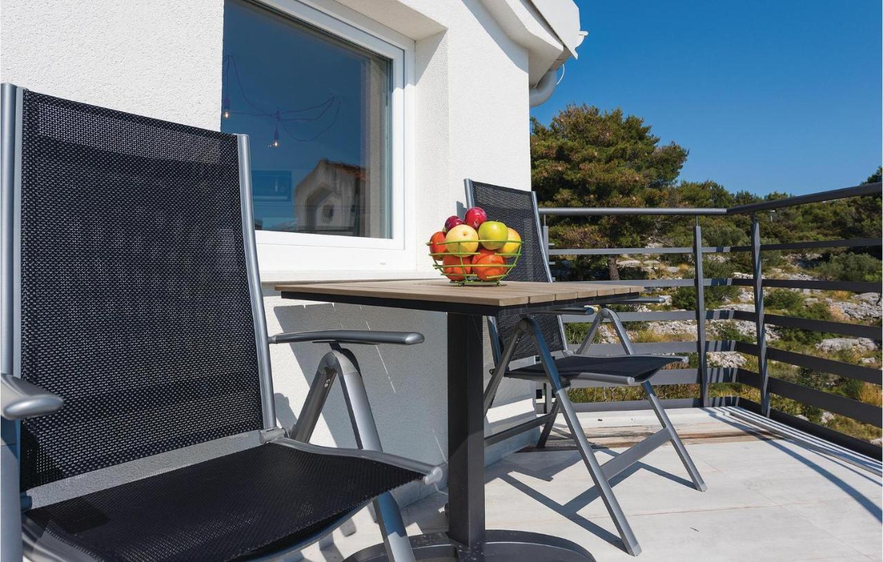 Cozy Apartment In Brodarica With Wifi Exterior foto